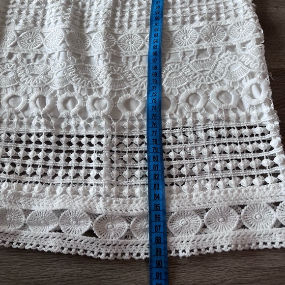 CROCHET LACE LONG SLEEVE DRESS - Picture 7 of 8